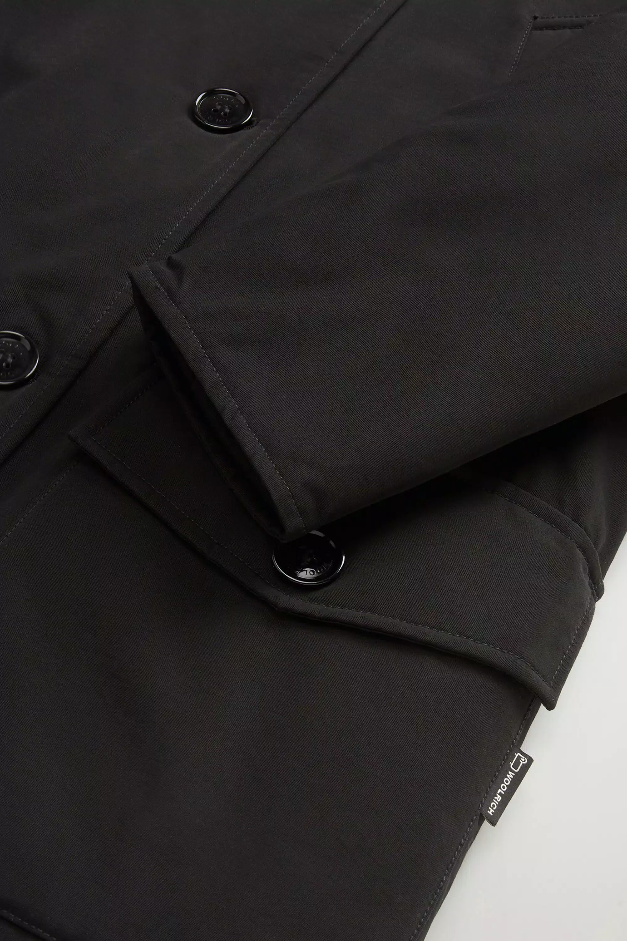 Parka Ártica em Tecido Ramar com Quatro Bolsos e Pelúcia Removível - Preto