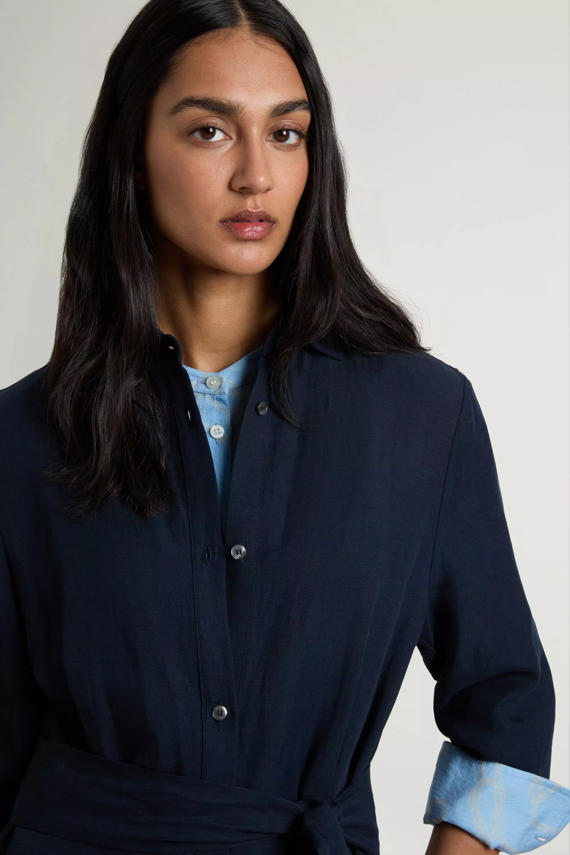 Vestido de Camisa em Mistura de Linho com Cinto - Azul Melton