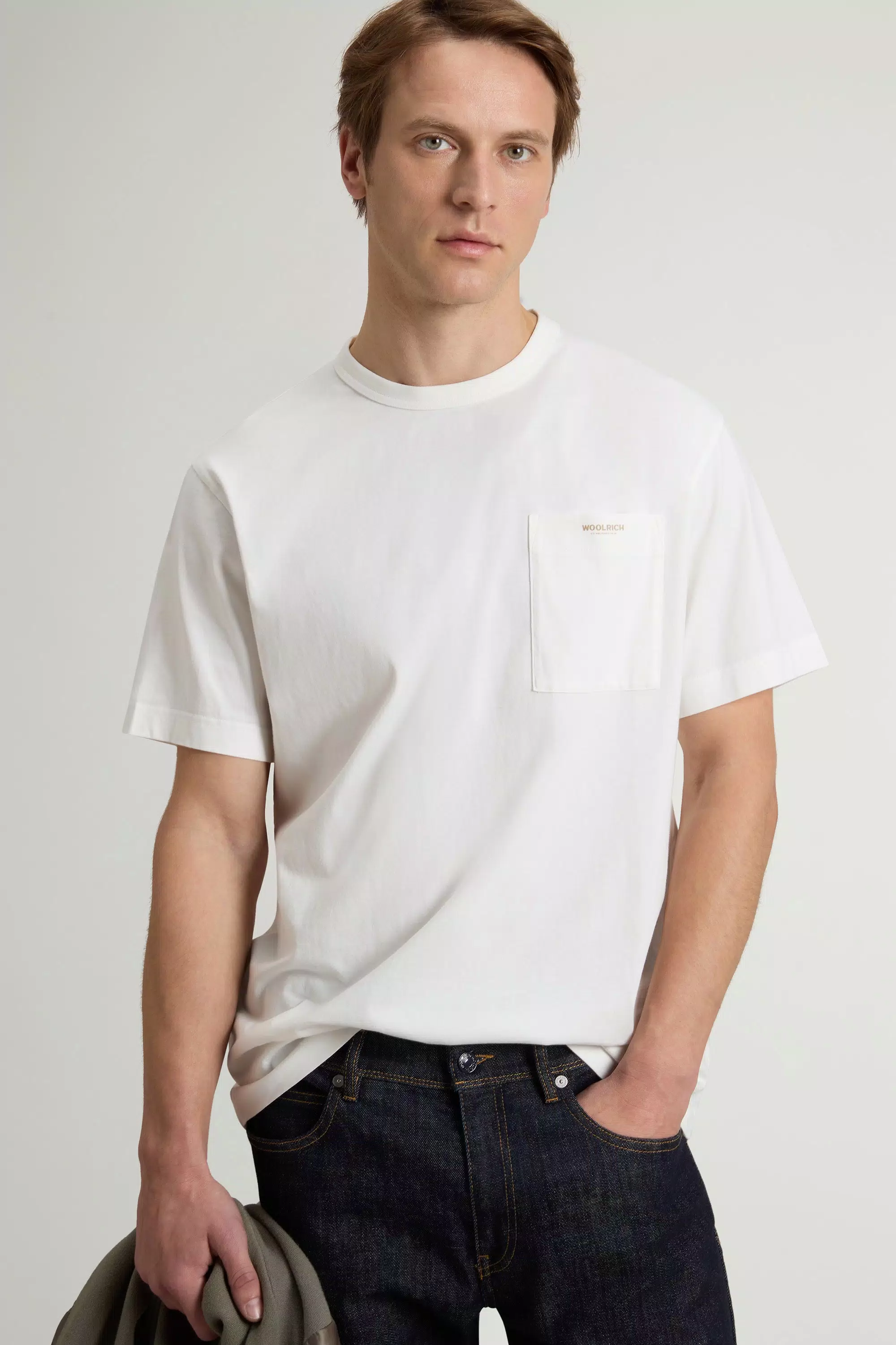 Camiseta de Algodão Puro com Bolso Pequeno - Branco Ártico