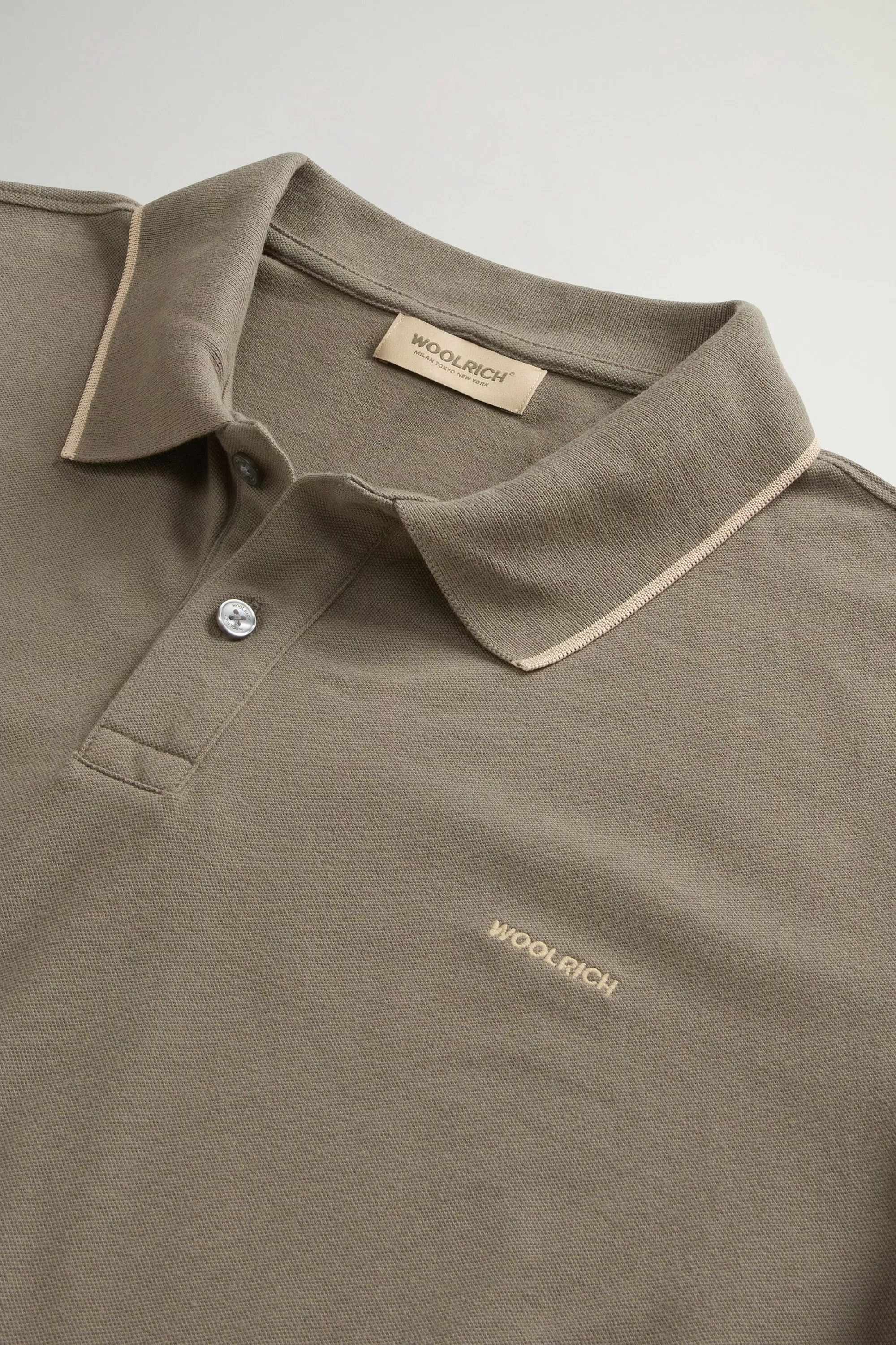 Camisa Polo Monterey em Malha de Algodão Elástico - Olive Fumê