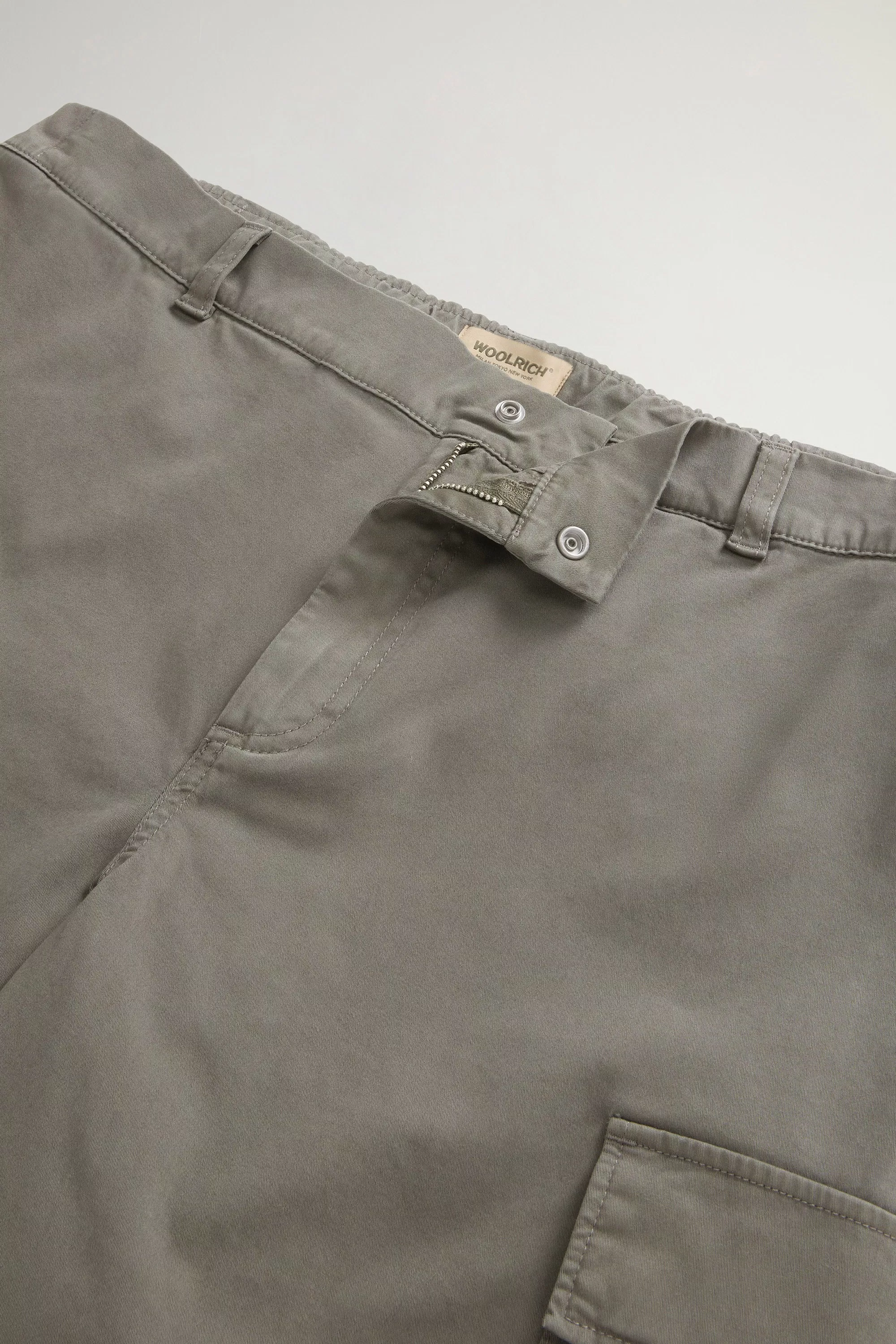 Calças Cargo Tingidas em Algodão Twill - Olive Fumado