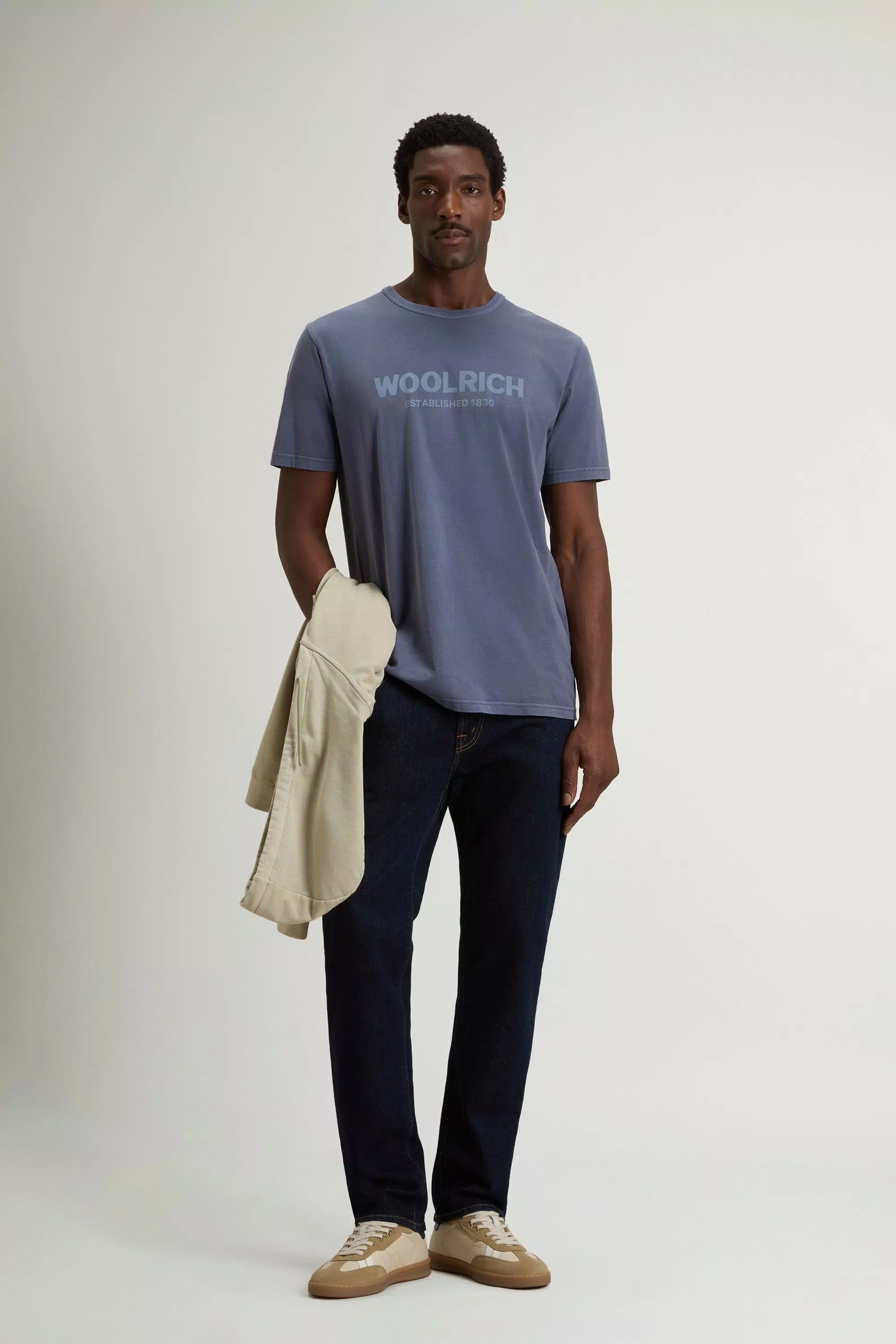 Camiseta Tingida em Malha de Algodão Puro - Grisaille Desbotado