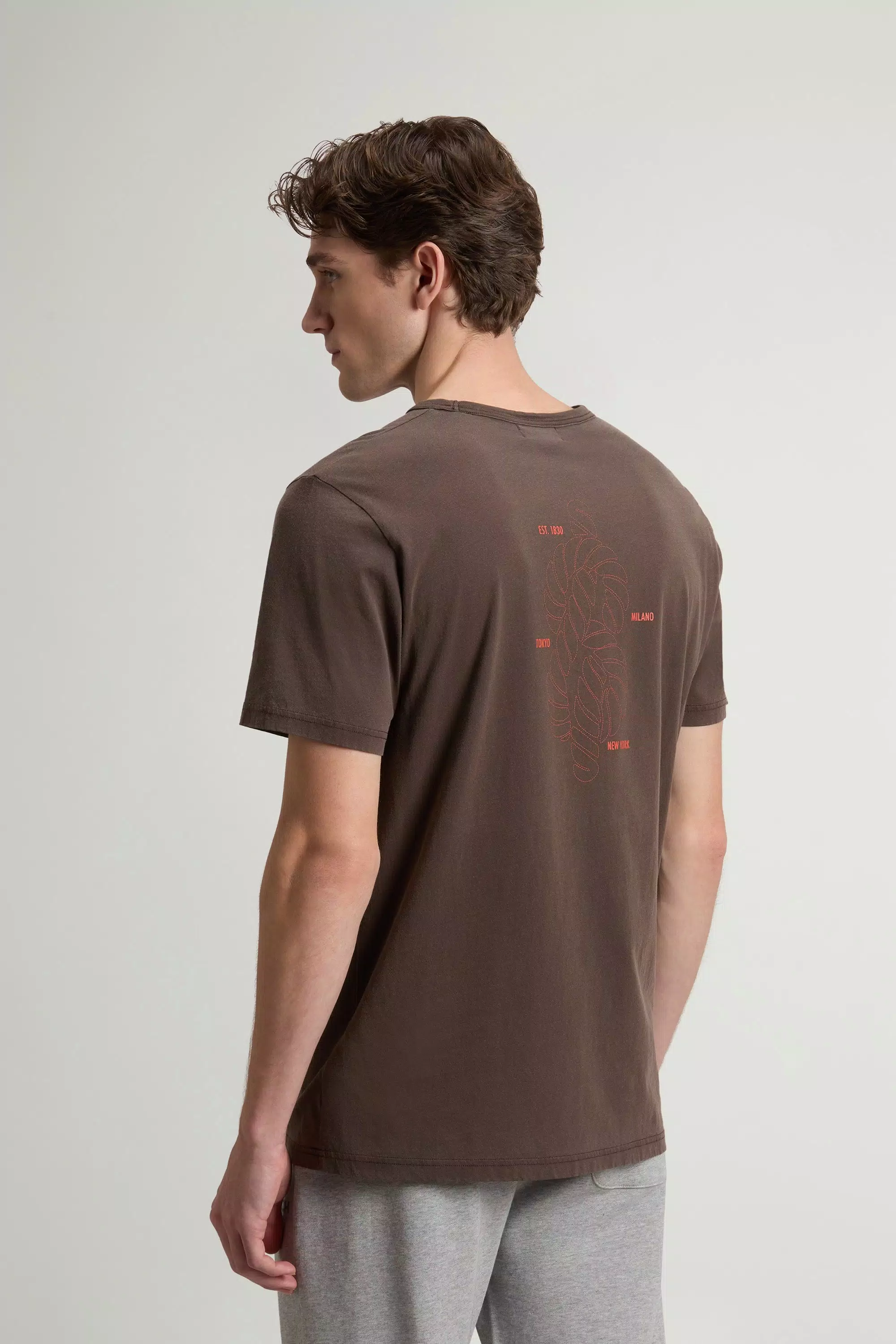 Camiseta de Malha de Algodão Puro com Pintura de Tecido - Preto Slate Desbotado