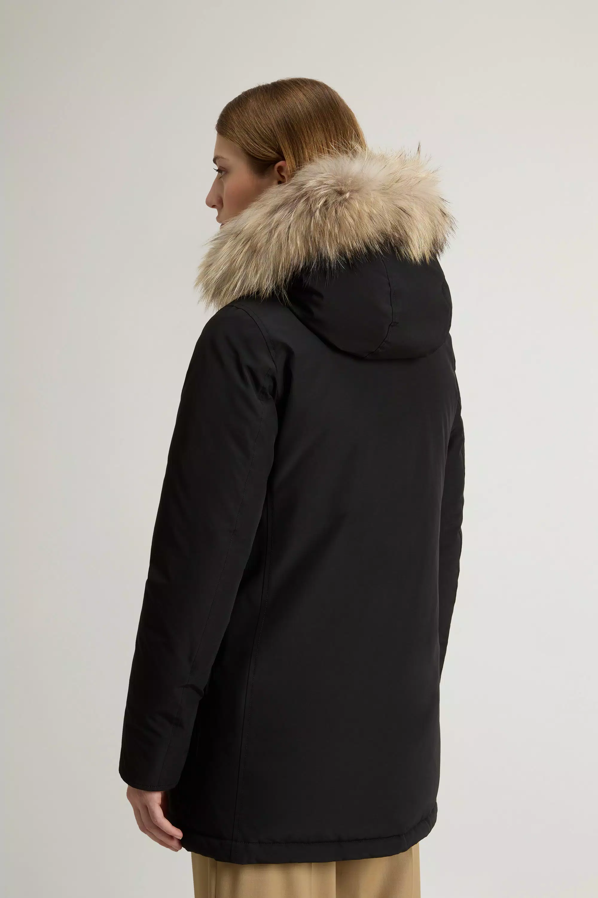 Parka Ártica em Tecido Ramar com Quatro Bolsos e Pelúcia Removível - Preto