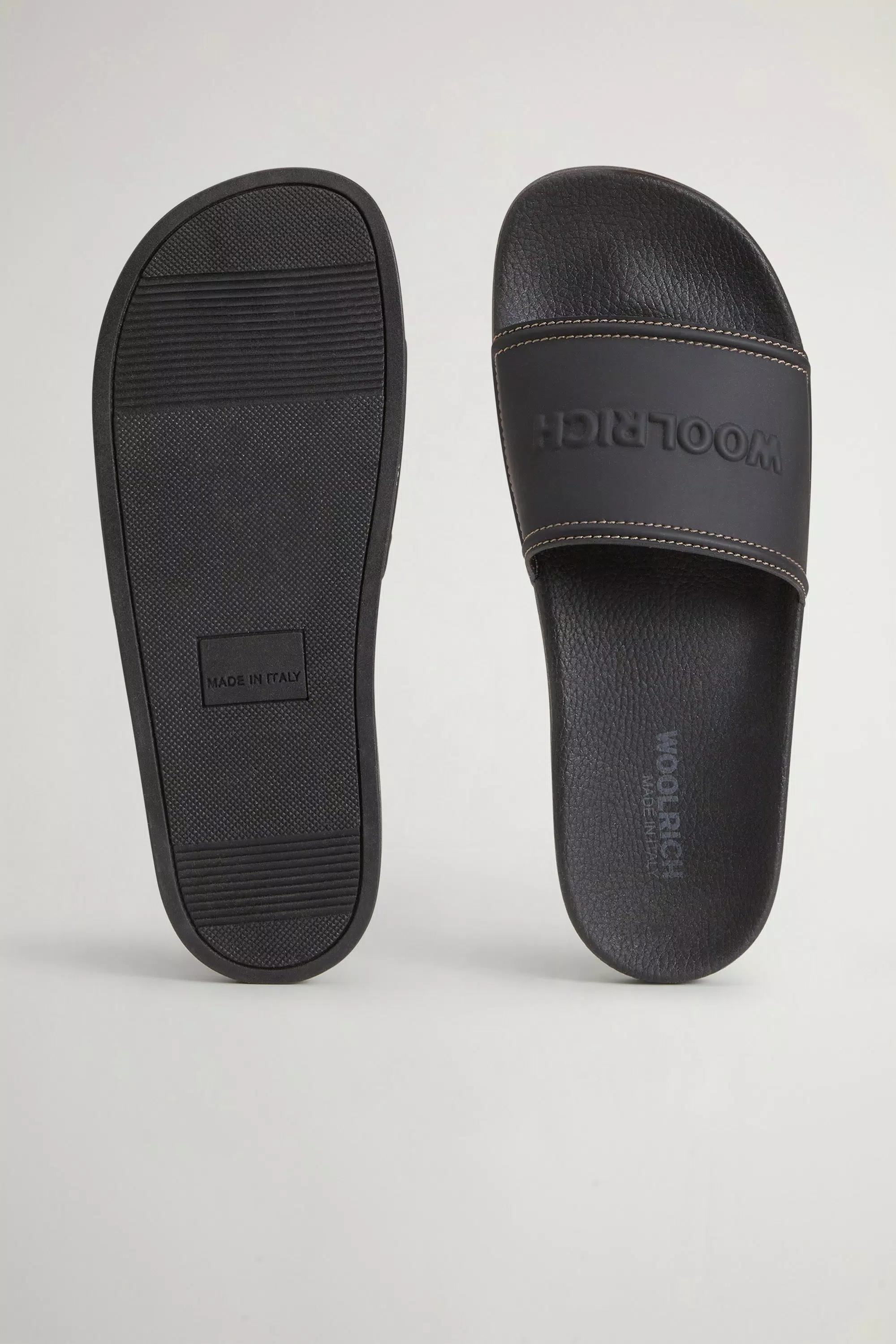 Chinelos com Logotipo - Preto