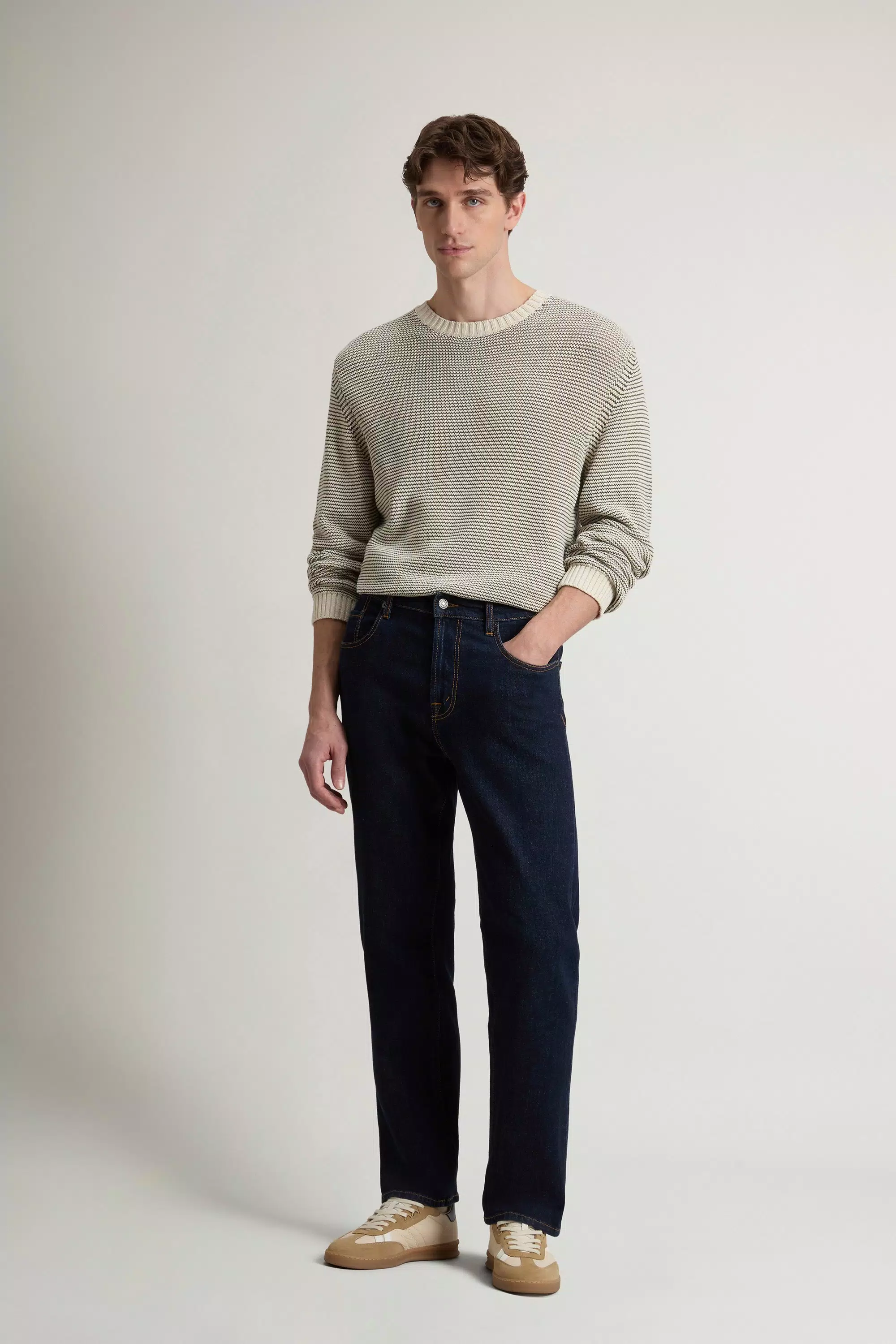 Jeans Modernos de Cinco Bolsos em Denim de Algodão Elástico - Lavagem Rins