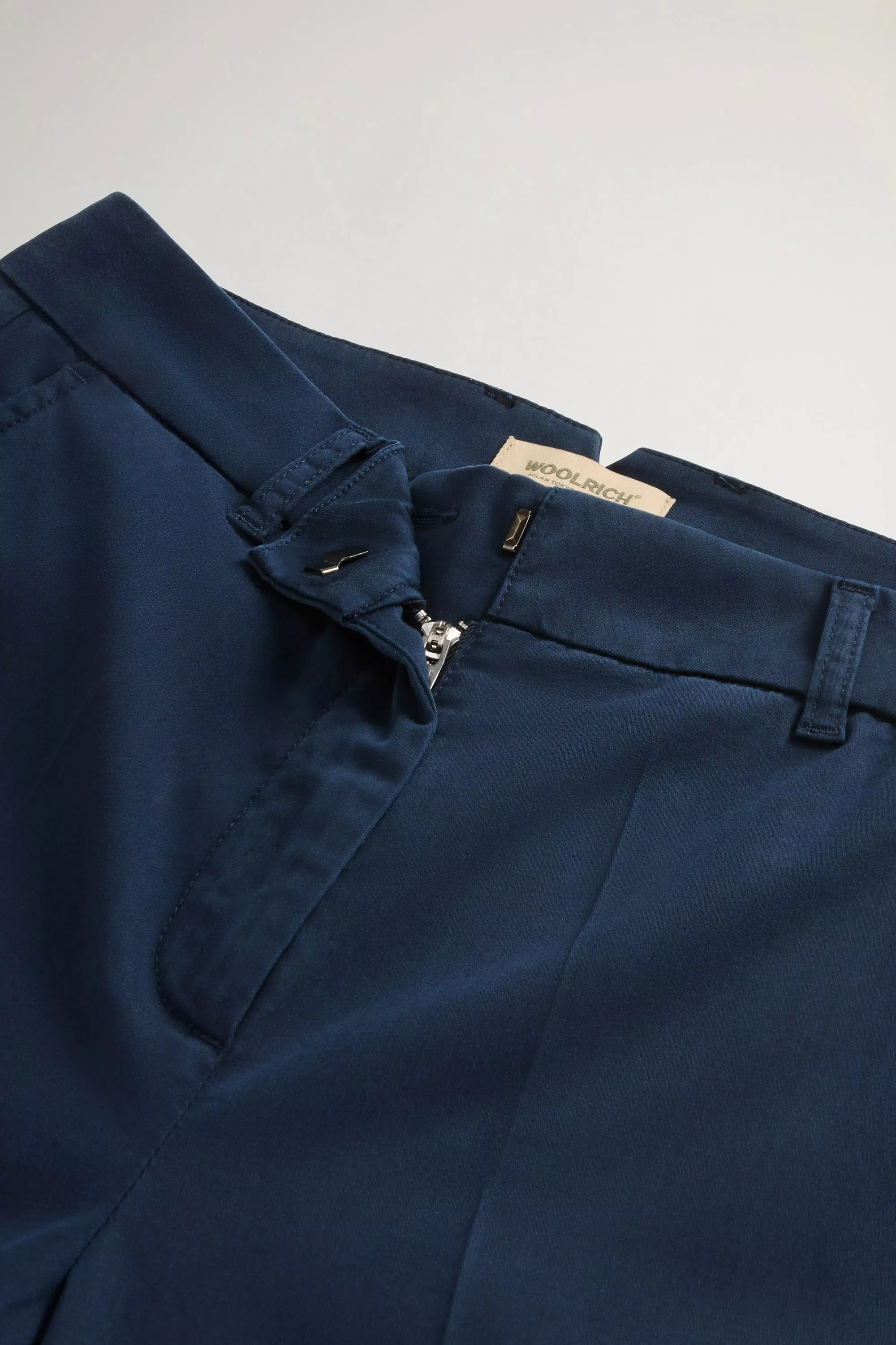 Calças Chino em Mistura de Algodão Elástico - Azul Melton