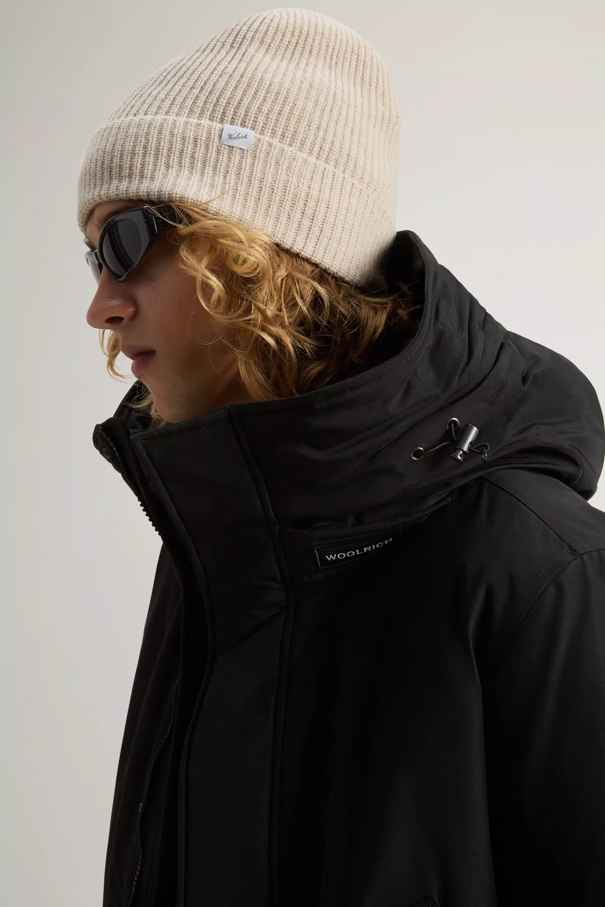 Polar Parka em Tecido Ramar com Gola Alta e Bordo de Pele - Preto