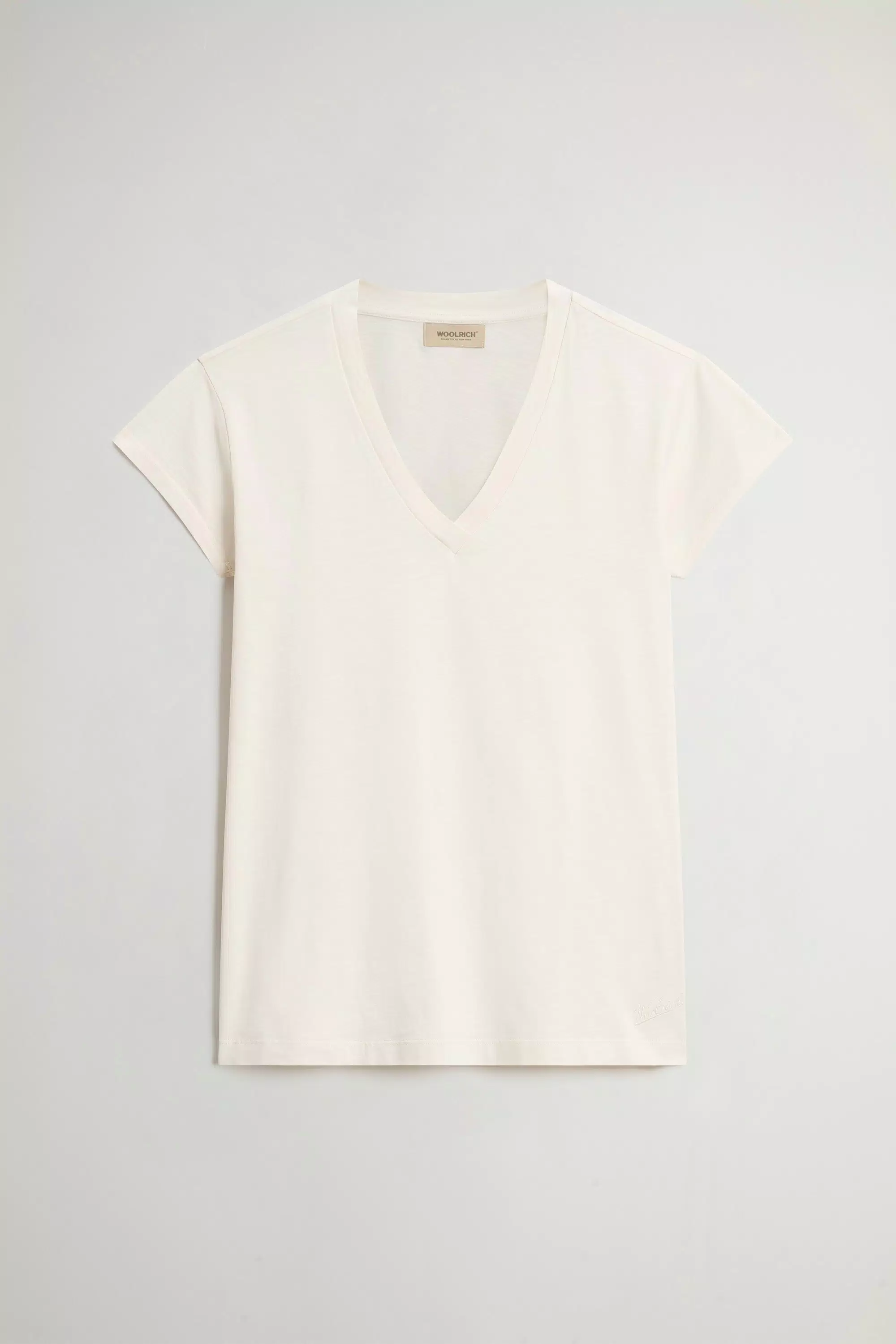 Camiseta em Algodão 100% com Tecido Slub em Gola em V - Creme Leite